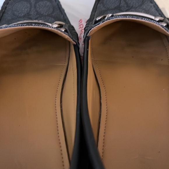 COACH-Olive-Black Loafers-Size-9 - Picture 11 of 12